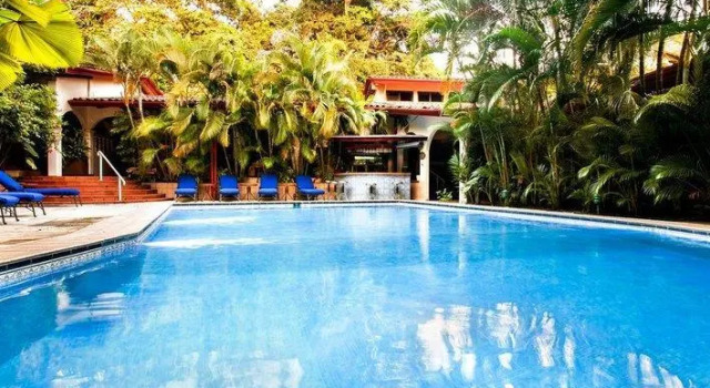 Двухместный люкс Hotel Villas Lirio