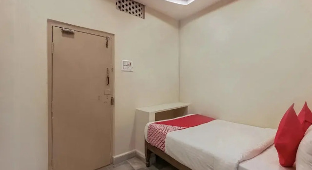 Sri Balaji Lodge By OYO Rooms, Réserver Hôtel Maula Ali Telangana