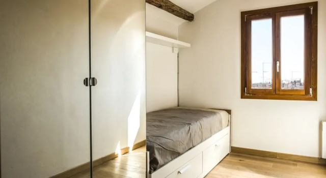 Grand Canal Venetian Small Attic, Забронировать Отель Дорсодуро Венеция, рядом с Accademia Bridge