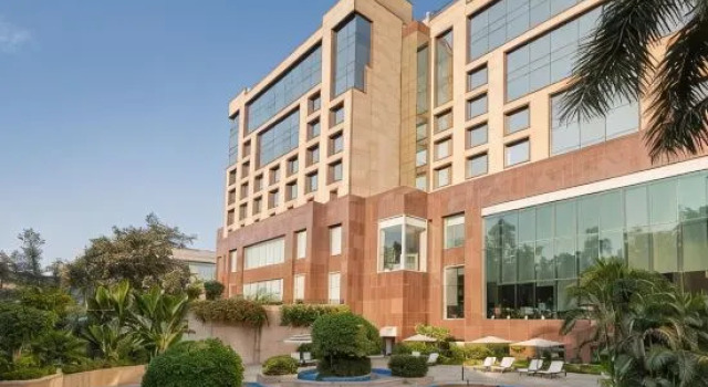 Номер Executive Sheraton New Delhi Hotel