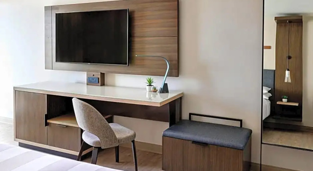 Четырёхместный номер Guest Concierge Level Anaheim Marriott