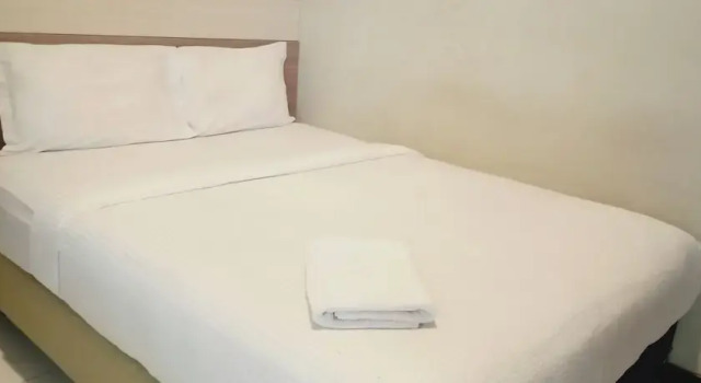 Bumi Banyu Bening Syariah by ecommerceloka, Book Pension Gæstehuse i Surabaya, nær Tunjungan Mall, Pension