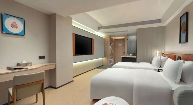 Четырёхместный номер Standard с видом на город Days Inn by Wyndham Shantou Jinping