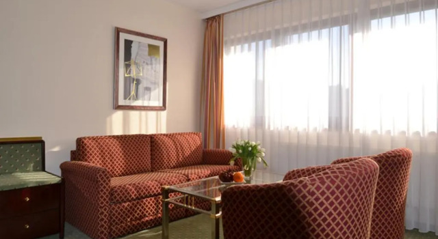 Полулюкс Amedia Hotel Siegen City, Trademark Collection by Wyndham