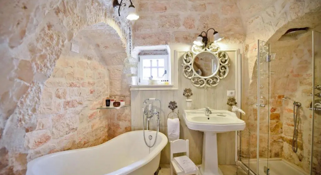 Полулюкс Leonardo Trulli Resort