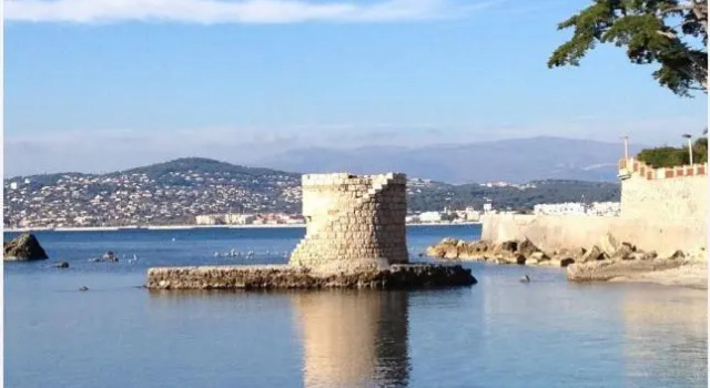 Апартаменты Studios à Golfe juan