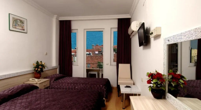 Трёхместный номер Standard Lara Diamond Hotel