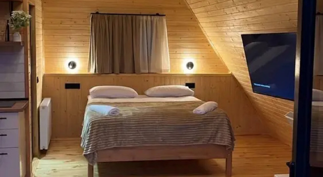 Mestia POV Luxury Cabins, Prenota Casa vacanze Hotel a Samegrelo Zemo-Svaneti con parcheggio, Parcheggio