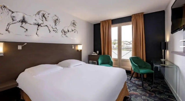 Двухместный номер Classic с видом на реку Mercure Bords de Loire Saumur
