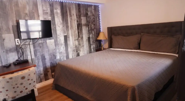 Студия Luxury Crestwood Motel