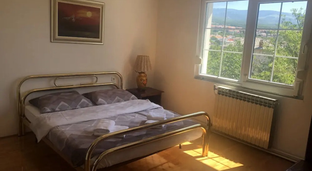 Kalvarija Rooms, Забронировать Отель Отели Приморско-Горанской жупания с парковкой, Парковка