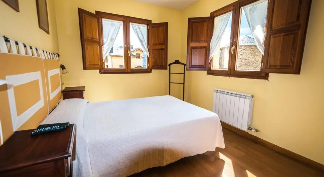 Hotel Rural La Bolera, Забронировать Отель Вильяблино 