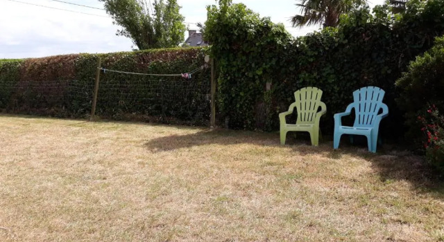 Maison avec jardin et plage de sable fin accessible à pied à 300m, Rezerwuj Hotel  