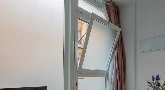 Cozy Studio in Central Madrid - 4mins to Metro, Забронировать Отель Мадрид Провинция Мадрид, рядом с Сайнс де Баранда