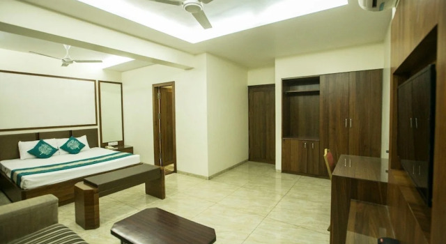 Люкс Hotel Surya