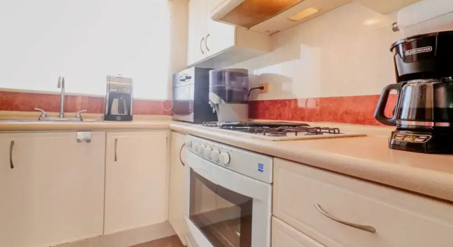 Семейный коттедж с балконом и с видом на бассейн Villa Colorida Acapulco Diamante