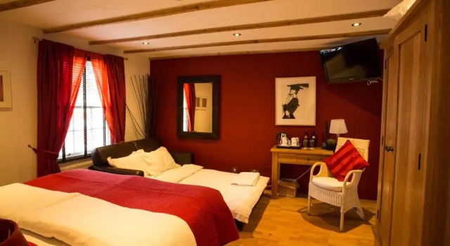 Deluxe suite Bath House Hotel