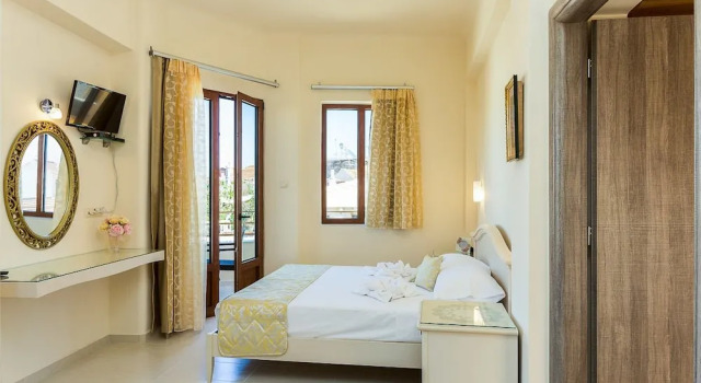 Люкс Superior Polyxenia Suites