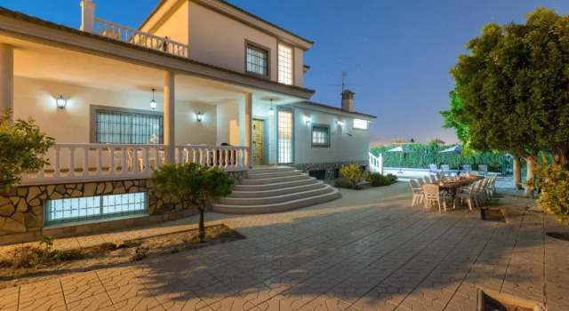Вилла Superior Fidalsa Grand White House