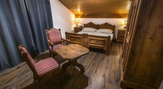 Семейный полулюкс с балконом и с видом на горы Hôtel Le Grand Chalet