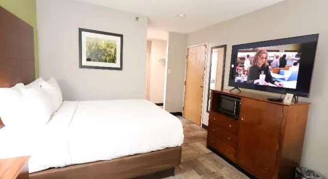Четырёхместный люкс Greenfield Inn & Suites Elizabethtown, KY I65 Exit 94