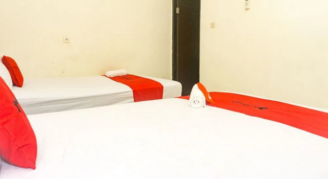 RedDoorz near Sentani Airport Jayapura