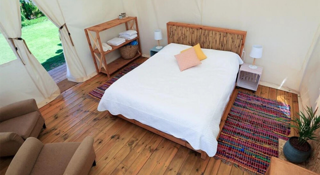 Тент с балконом и с видом на море Colonia Rest House Glamping