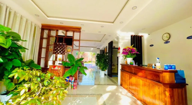 Hung Vuong Resort