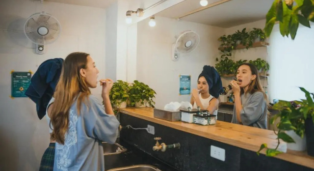 Кровать в общем номере AIEN Coffee & Hostel