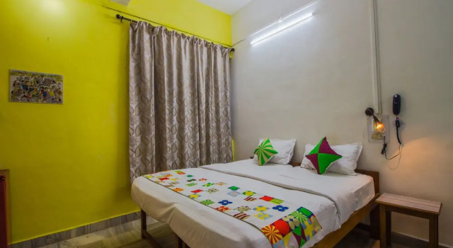 OYO 12902 Home Vibrant Stay Candolim, Prenota Hotel Candolim 