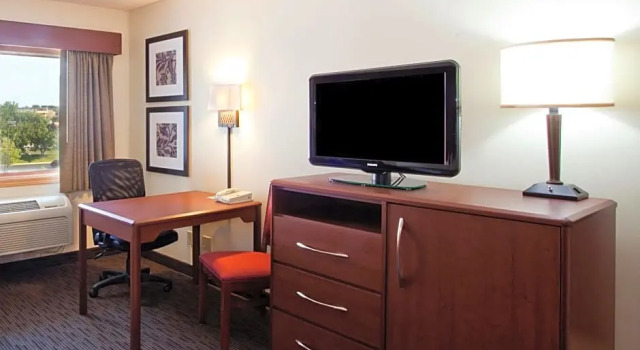 Номер Deluxe AmericInn by Wyndham Tofte Near Lake Superior
