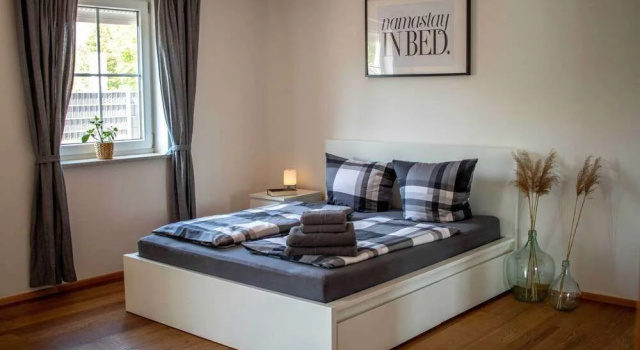 BoardingHouse Neuburg, Varaa Hotelli Hotellit Baijeri pysäköinnillä, Pysäköinti