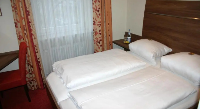 Двухместный номер Standard Hotel Hauser an der Universität