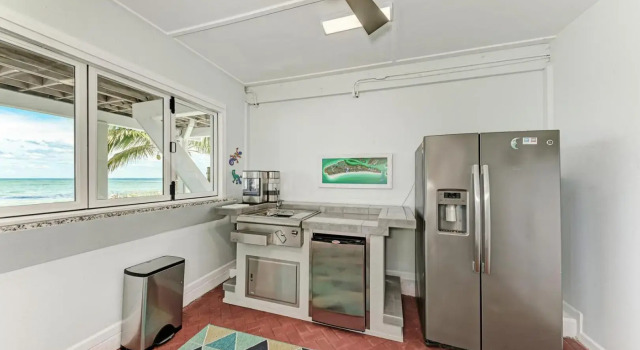 Dolphin Tales - 836 S Bay, Забронировать Отель Холмс-Бич Sarasota Area