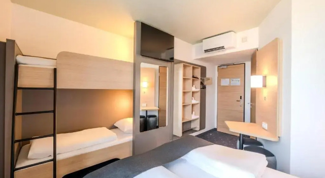 Номер Family B&B HOTEL Offenburg-Hbf