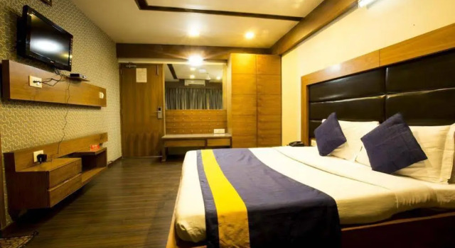 OYO Premium Ashram Road II, Rezerwuj Hotel Hotele w Gujarat ze śniadaniem, Śniadanie