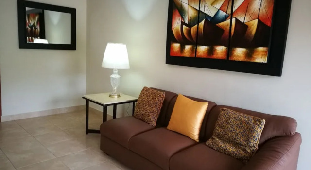 Двухместный люкс Executive с балконом Suites de Lujo en Urdesa Norte