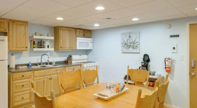 Апартаменты Near Boating, Lake Huron! Quiet Condo on Creek
