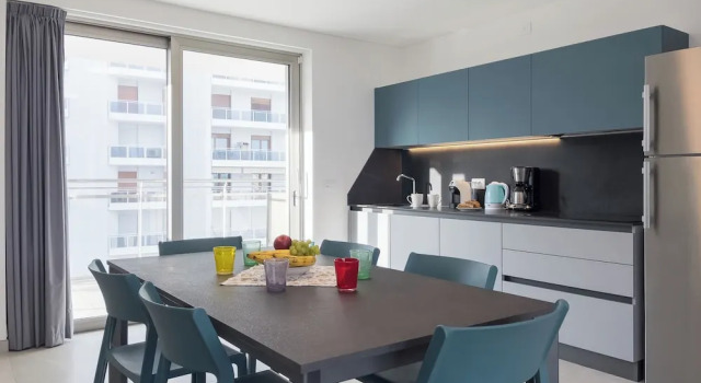 Modern Flat in Piazza Fontana, Book Lejlighed Hoteller i Friuli Venezia Giulia med parkering, Parkering