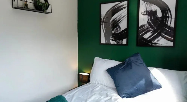 Коттедж 2-bed - Sleeps 4 - Pet Friendly & Free Parking