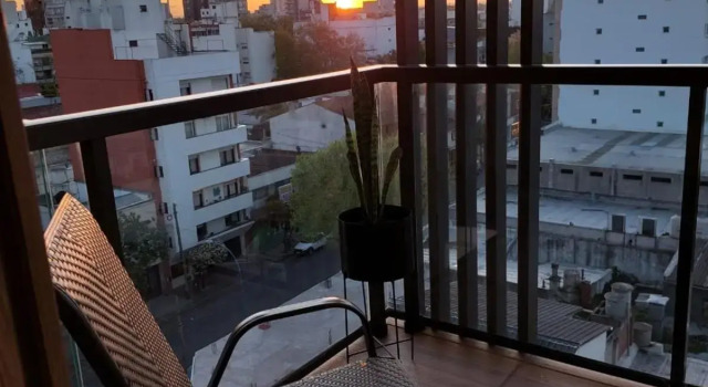 EXCELENTE y completisimo monoambiente con cochera