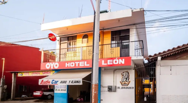 OYO Hotel D Leon, Book Hotel Puerto Escondido Oaxaca