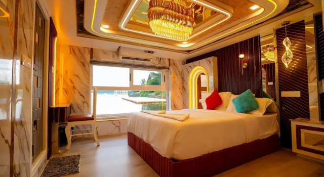 Номер Premium Beach Paradise Day Cruise Houseboat