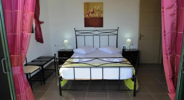 Princes  Islands Luxury Residences, Забронировать Отель Отели периферии Ионических островов с парковкой, Парковка