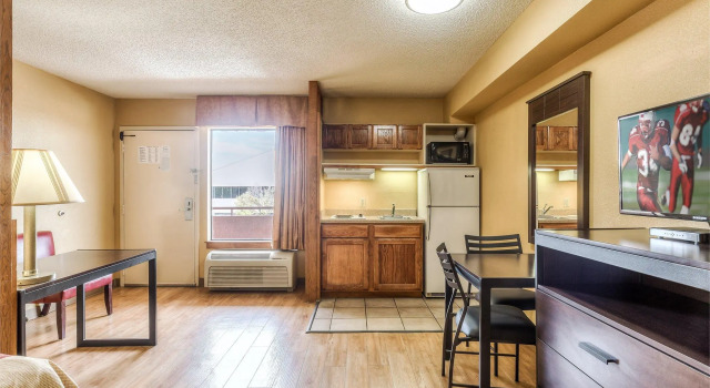 Четырёхместный номер Deluxe Red Roof Inn Amarillo West