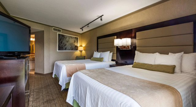Четырёхместный номер Standard с балконом Best Western Plus Silverdale Beach Hotel