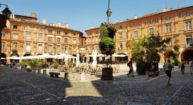 Апартаменты La parenthèse gourmande avec clim et parking