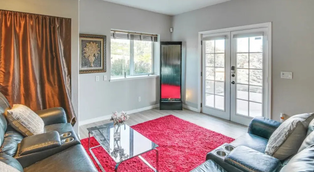 4 Mi to Broadmoor! Apt w/ Movie Theater & Mtn View, Prenota Appartamento Colorado Springs Colorado