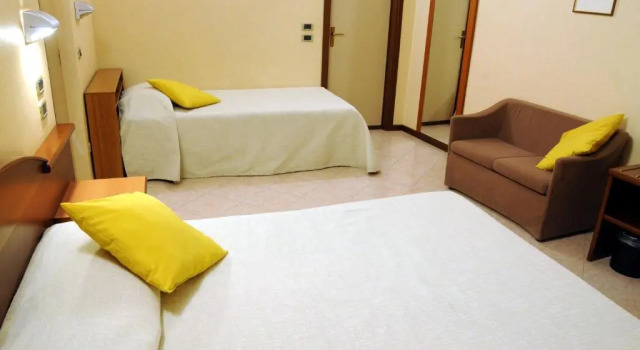 Hotel Button