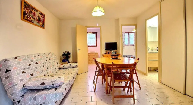 Pavillon indépendant pour 6 personnes dans une résidence sécurisée avec piscine, Book Hotel Vendres Hérault